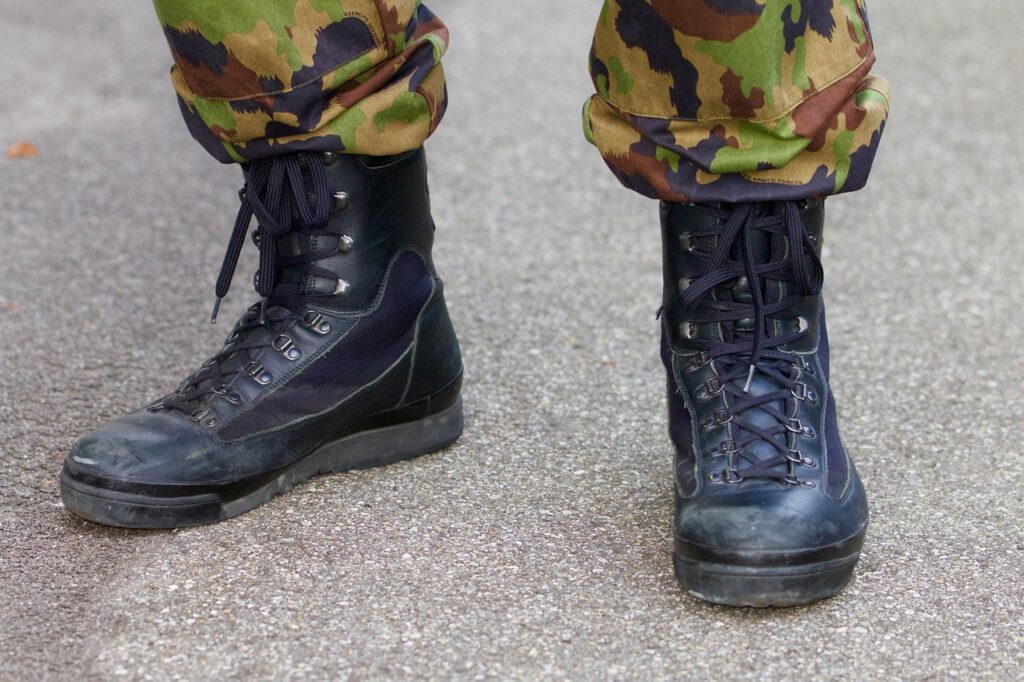 ordonance shoes, shoes, combat boots, camouflage pants, combat suit, military, switzerland, combat boots, combat boots, combat boots, combat boots, combat boots